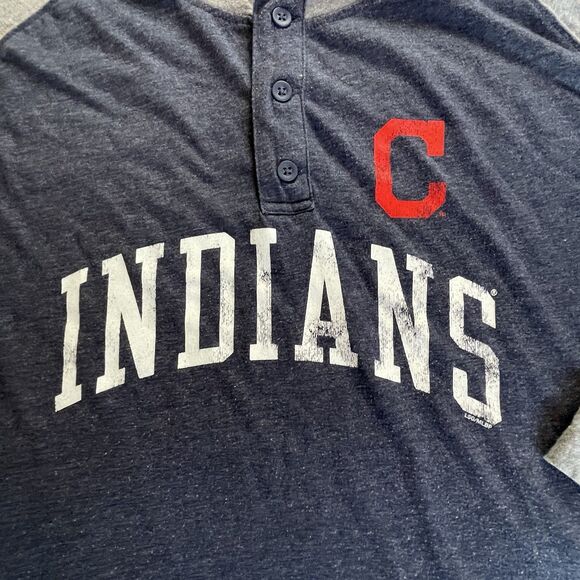 Cleveland Indians Shirt Mens Grey 2XL Raglan Distressed Henley MLB Baseball XXL - Picture 2 of 10